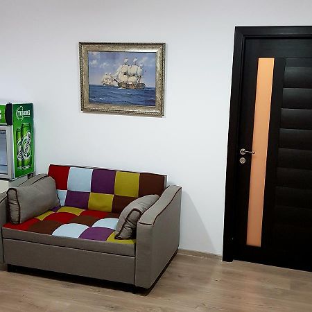 Apartament Confort Apartment Piatra Neamt Bagian luar foto