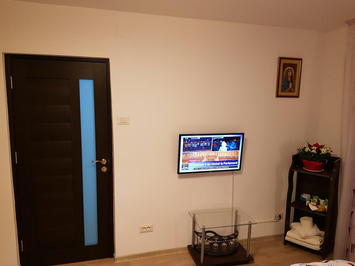 Apartament Confort Apartment Piatra Neamt Bagian luar foto