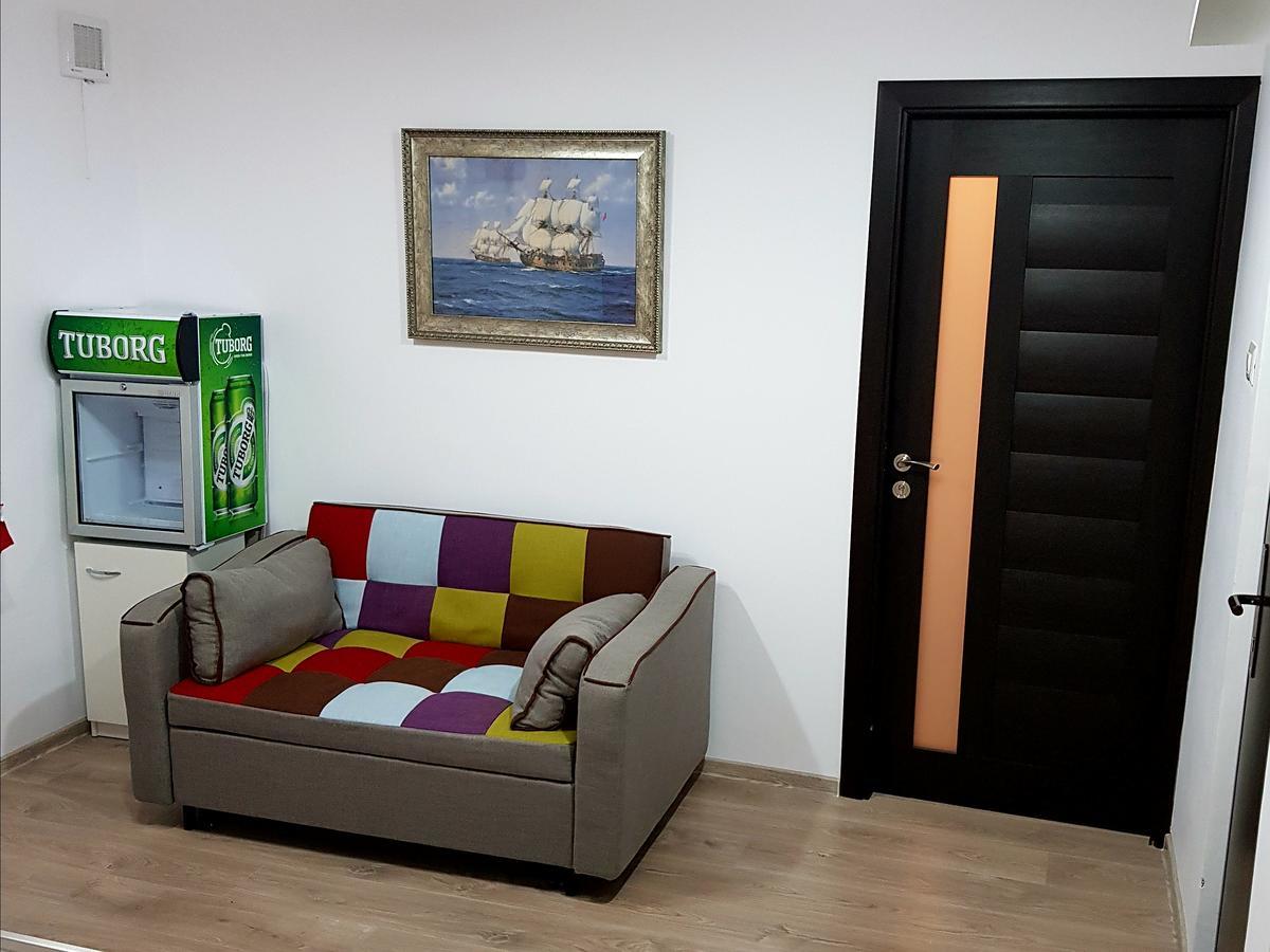 Apartament Confort Apartment Piatra Neamt Bagian luar foto