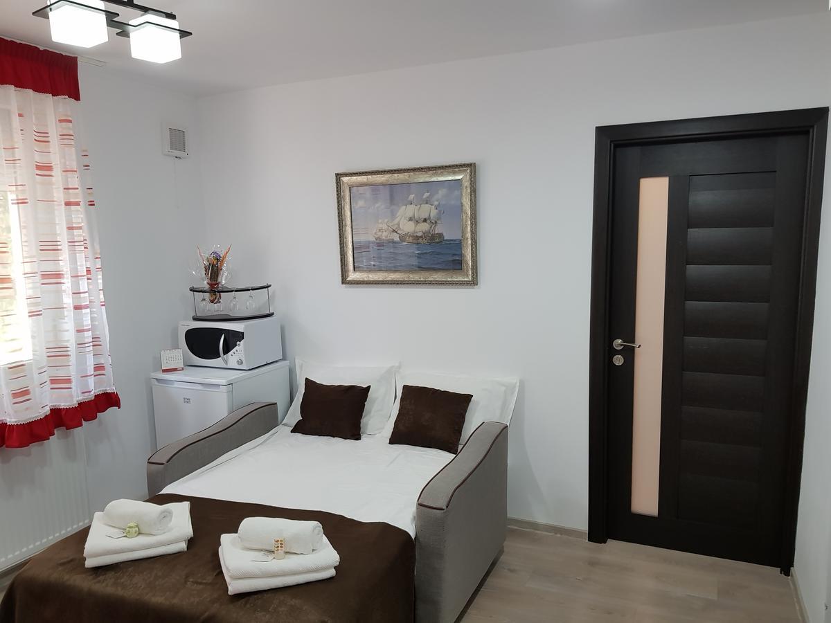 Apartament Confort Apartment Piatra Neamt Bagian luar foto